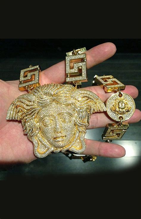 versace chain